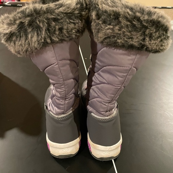 Kamik Gray and Pink Winter Rain Boots with High Top Design and Thick Rubber Sole - Picture 4 of 7